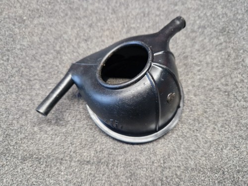Rubber tank trim breather - trim,