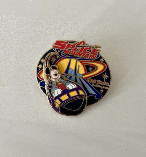 2008 disney pin - 3d, magic