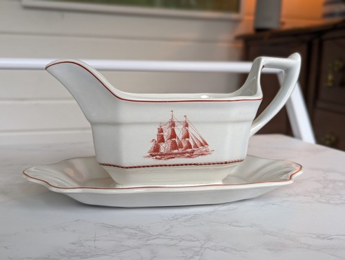 Wedgwood gravy boat - wedgwood,