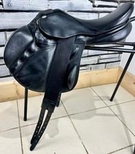 16 1/2” Wide  Kentaur Eventer I Monoflap Jump/XC Saddle - Black