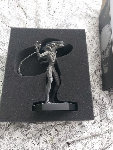 Xenomorph drone figurine - xenomorph,