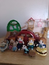 Sylvanian Families 3 Sets Tree House, Ropeway Park, Cruising Car,7 Figures
