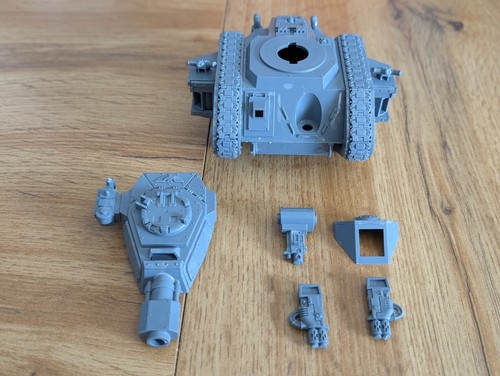 Warhammer 40k leman russ - warhammer,