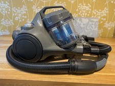 Amazon Basics Bagless Cylinder Vacuum Cleaner 700W HEPA 1.5L Complete little use