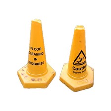2 JSP 450mm wet Floor Cleaning In Progress Safety Cones Signs 18" 450mm Obsolete