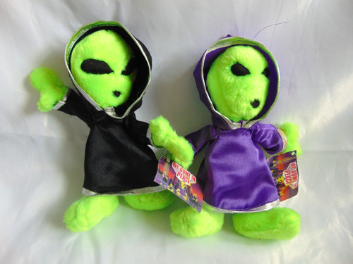 Vintage 90s alien plush - alien, purple