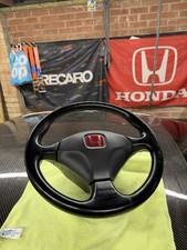 Honda Integra DC5 Type R Momo