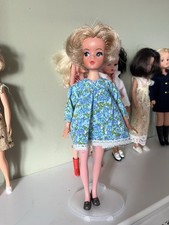 Vintage Sindy Doll With Outfit