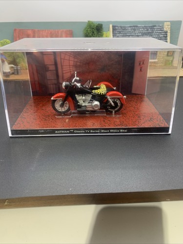 Eaglemoss batman black widow - batman, (black
