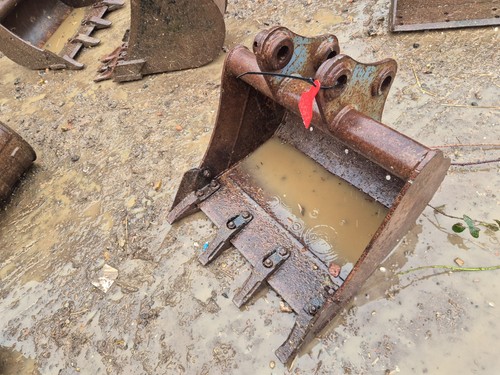 600mm excavator digging bucket - excavator,
