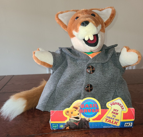 Hasbro basil brush 2001 - basil,