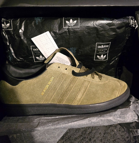 Adidas newton heath - newton,