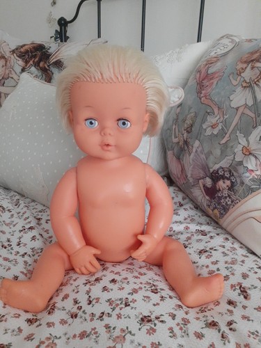 Tiny tears doll vintage - tears,