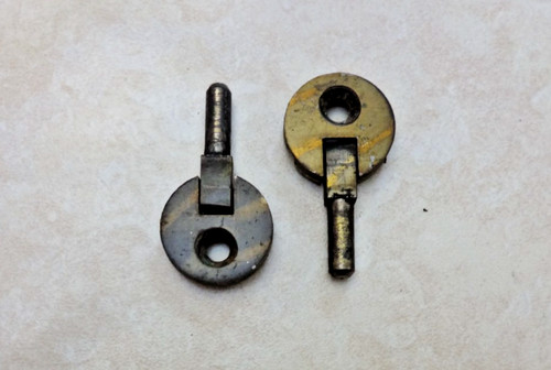 Singer sewing machine - 2,