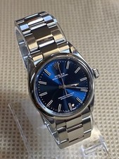 ROLEX OYSTER PERPETUAL, 34mm. Ref 1002, 1967. Rare Blue dial Chronometer. LOVELY