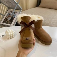 Women's Shoes UGG Mini Bailey