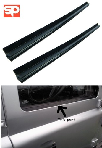 Outer front door window - 2x,