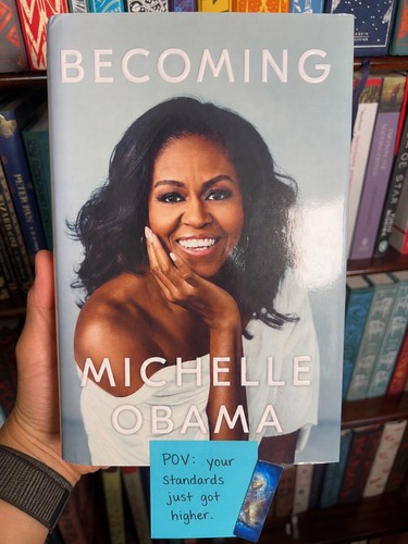 Becoming michelle obama - by,