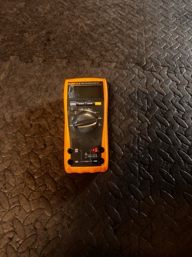 Fluke 175 true - 175, true-rms