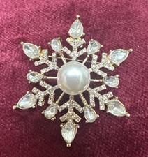Vintage Snowflake Pearl Brooch