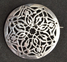 Hallmarked silver Arabesque brooch Islamic tile design