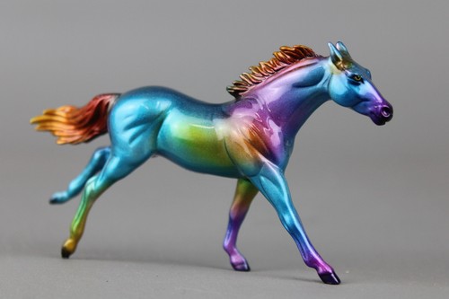 Breyer stablemate running - stablemate,