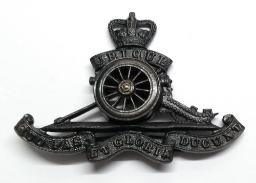 Hat cap beret badge - ra,