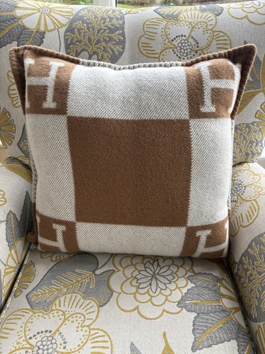 Hermes ecru camel cushion - hermes, ecru/camel