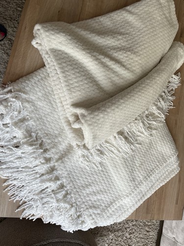 Two ivory soft throws - soft, vgc