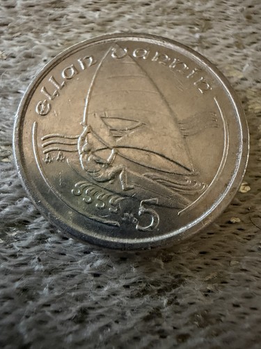 Isle man five pence - 5p,