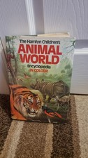 The Hamlyns Children's Animal World Encyclopedia with Over 2000 Illustrations