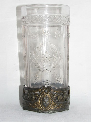 11h4 old glass molded vase - old,