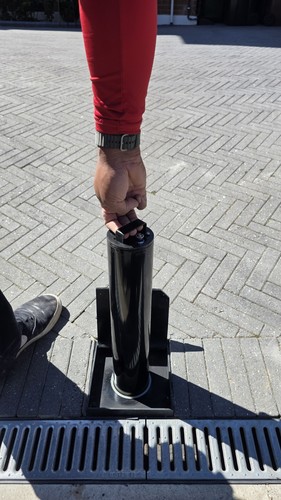Telescopic security bollard - telescopic,