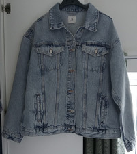 TU Women's light blue denim jacket Size 14