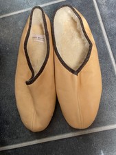 Real Sheepskin Slippers sz: 6