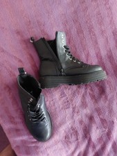 Girls Used Chunky Black Boots. Goth/Punk/Biker. In A Size 7.