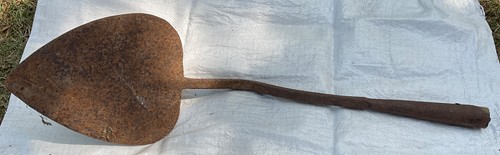 Vintage turfing iron - "vintage, iron"pointed