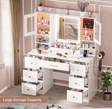 Vanity white drawers charging