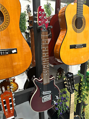 Brian may guitars - brian,