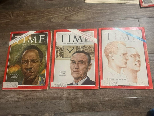 Lot time magazines - time,