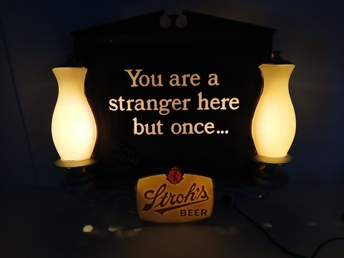 Vintage stroh beer lighted - vintage,