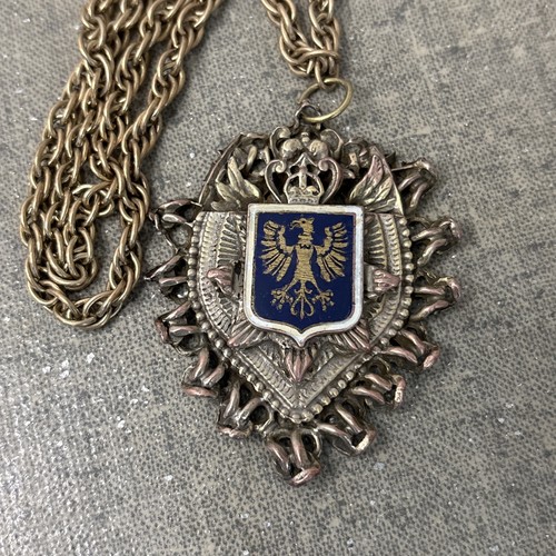Heraldic crest crown polish - crown,