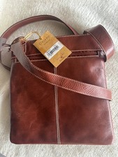 Oriano Crossbody Bag/ Tan