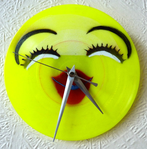 Wall clock emogi funky - wall,