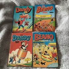 2 x Beano & 2 x Dandy Annuals 1982 & 1985 In Good Condition