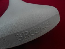 Vintage brooks white - vintage,