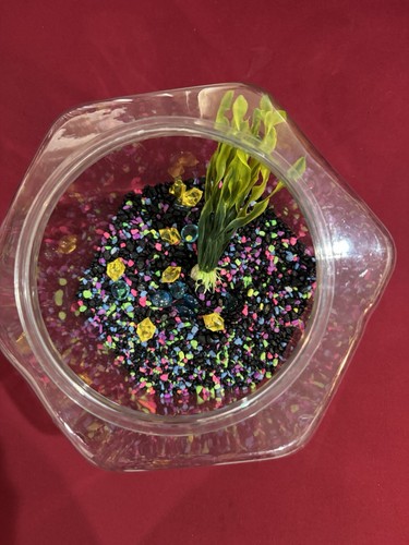 Hexagon plastic fish bowl - hexagon,