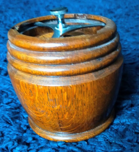 Vintage wooden tobacco - wooden, jar