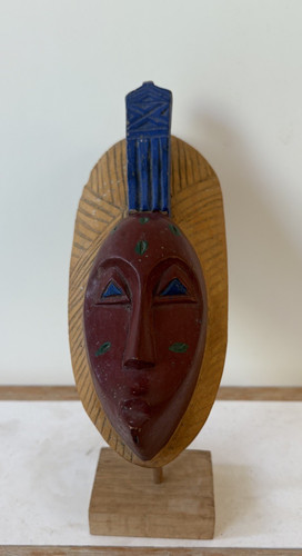 Mask stand carving - mask, -carving