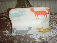 new 18cm x 12cm  ZIPPED